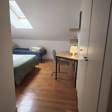 Bedrooms In Lisbon's Bairro Alto In Shared Δωμάτια σε οικογενειακή κατοικία Lisboa