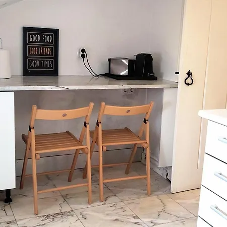 Bedrooms In Lisbon's Bairro Alto In Shared * Lisbon