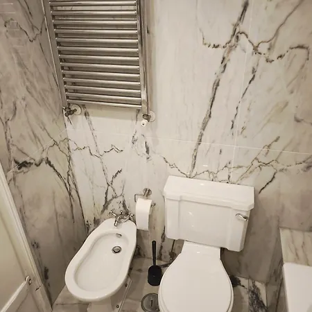 Bedrooms In Lisbon's Bairro Alto In Shared * Lisbon